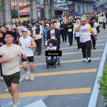 Runner Photo 5028018