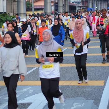 Runner Photo 5028075