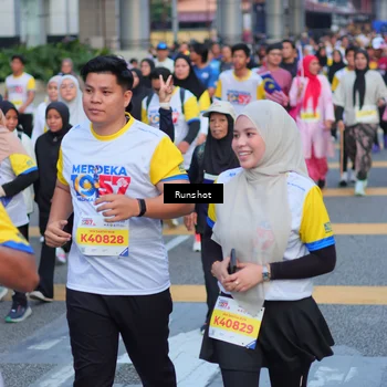 Runner Photo 5028105