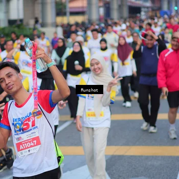 Runner Photo 5028203