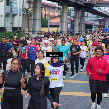 Runner Photo 5028245