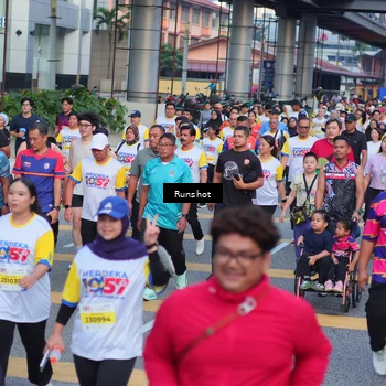 Runner Photo 5028258
