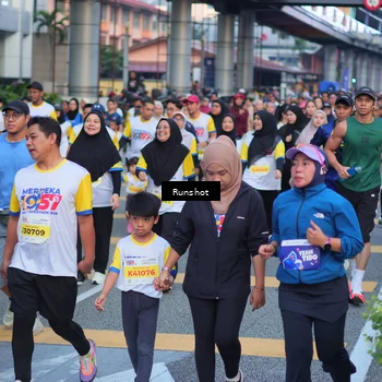 Runner Photo 5028365