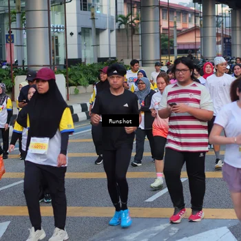 Runner Photo 5028923
