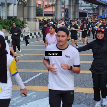 Runner Photo 5029196