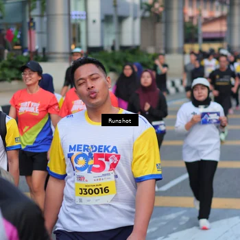 Runner Photo 5029352