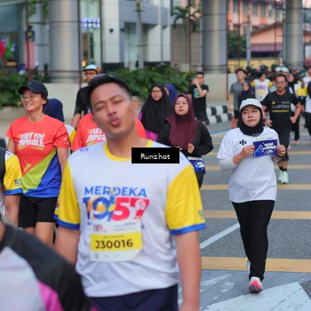 Runner Photo 5029353