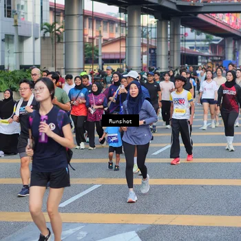 Runner Photo 5029903