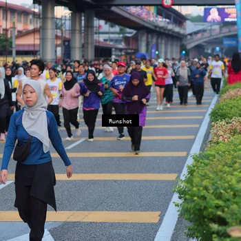 Runner Photo 5030023
