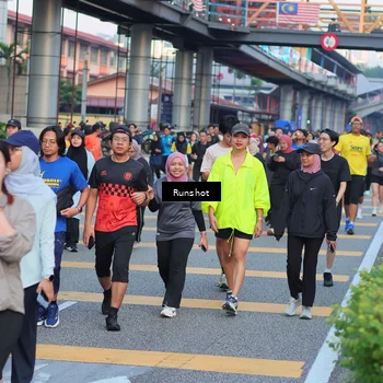 Runner Photo 5030025