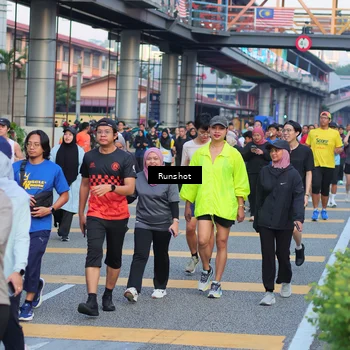 Runner Photo 5030028
