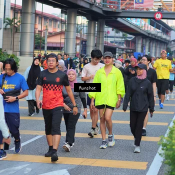 Runner Photo 5030030