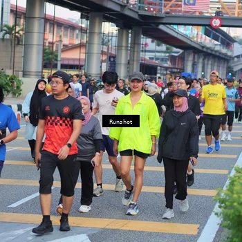 Runner Photo 5030033