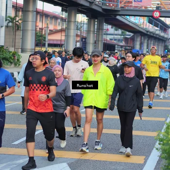 Runner Photo 5030035