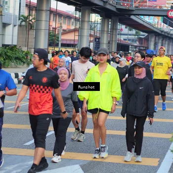 Runner Photo 5030037