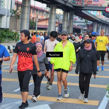 Runner Photo 5030045