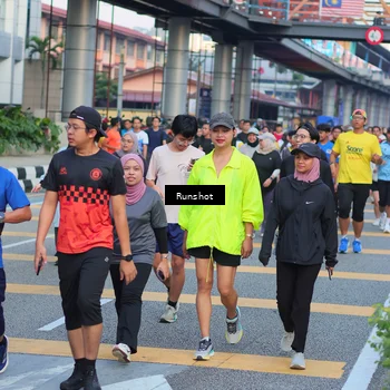 Runner Photo 5030046