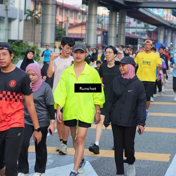 Runner Photo 5030052