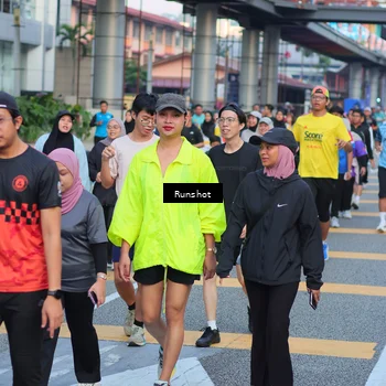 Runner Photo 5030053