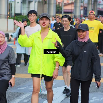 Runner Photo 5030070