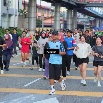 Runner Photo 5030099