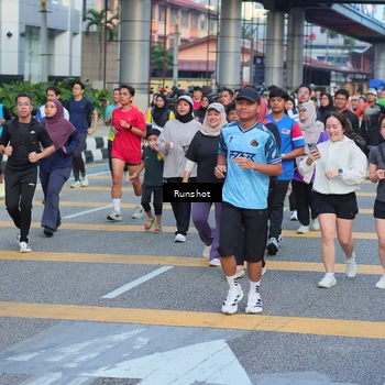 Runner Photo 5030100