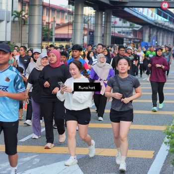 Runner Photo 5030107
