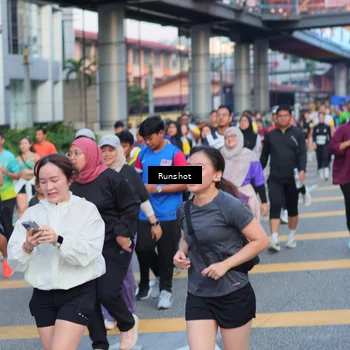 Runner Photo 5030114