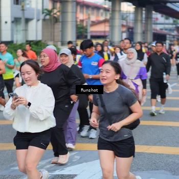 Runner Photo 5030116