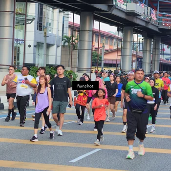 Runner Photo 5030142