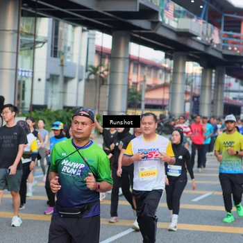 Runner Photo 5030153