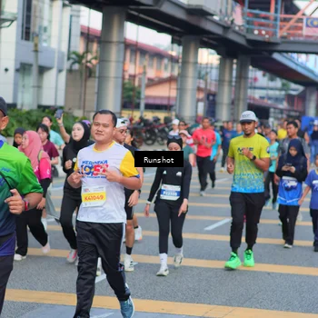 Runner Photo 5030157