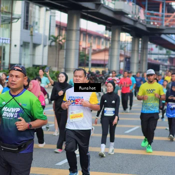 Runner Photo 5030160