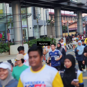 Runner Photo 5030165