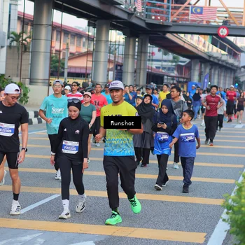 Runner Photo 5030176