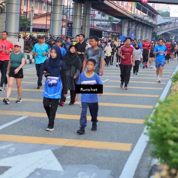 Runner Photo 5030180