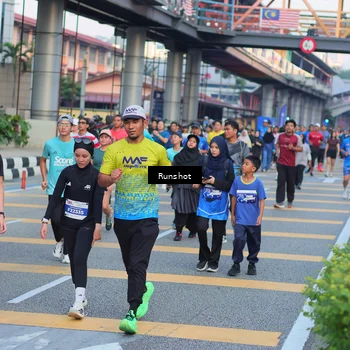 Runner Photo 5030195