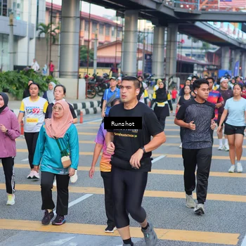 Runner Photo 5030200