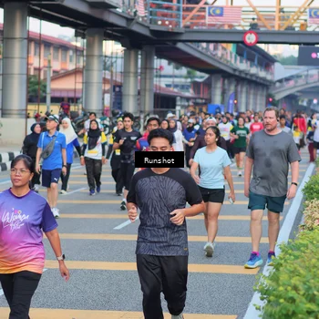 Runner Photo 5030212