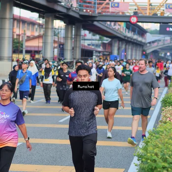 Runner Photo 5030213