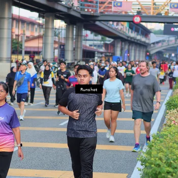 Runner Photo 5030215