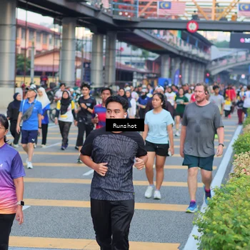 Runner Photo 5030216