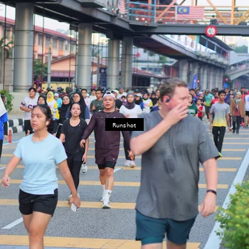 Runner Photo 5030236