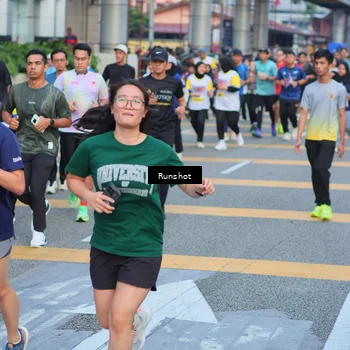 Runner Photo 5030276