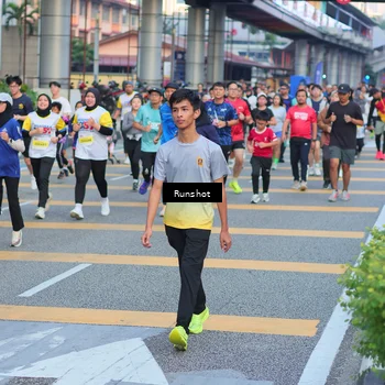 Runner Photo 5030285