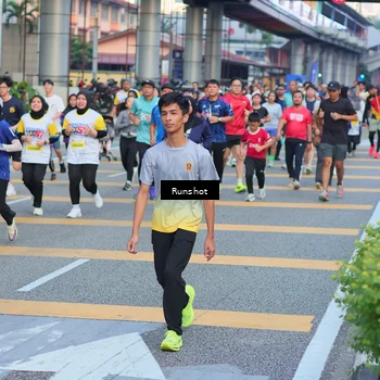 Runner Photo 5030301