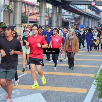 Runner Photo 5030303