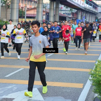 Runner Photo 5030306
