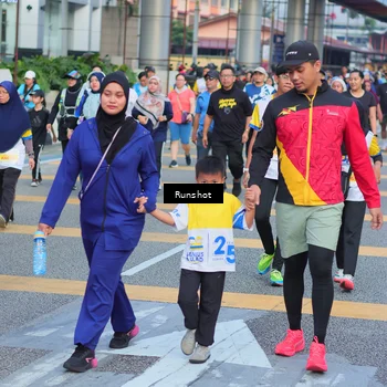 Runner Photo 5030312