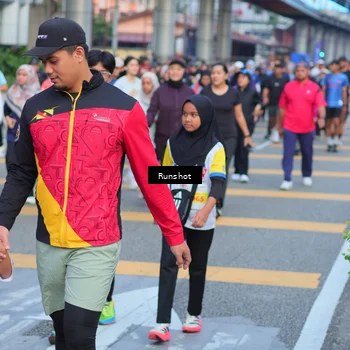 Runner Photo 5030314